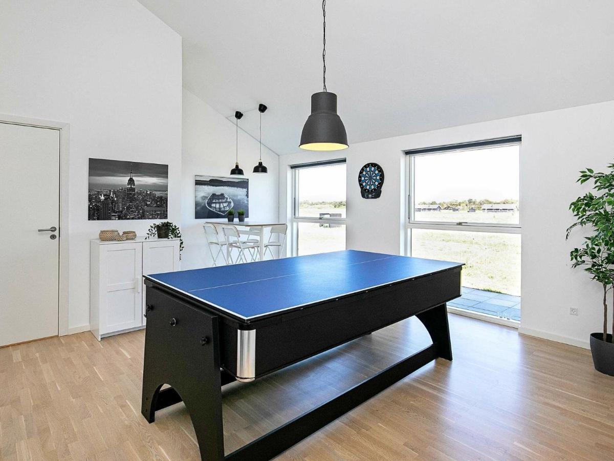 6 Person Holiday Home In L Kken Lokken Ruang foto