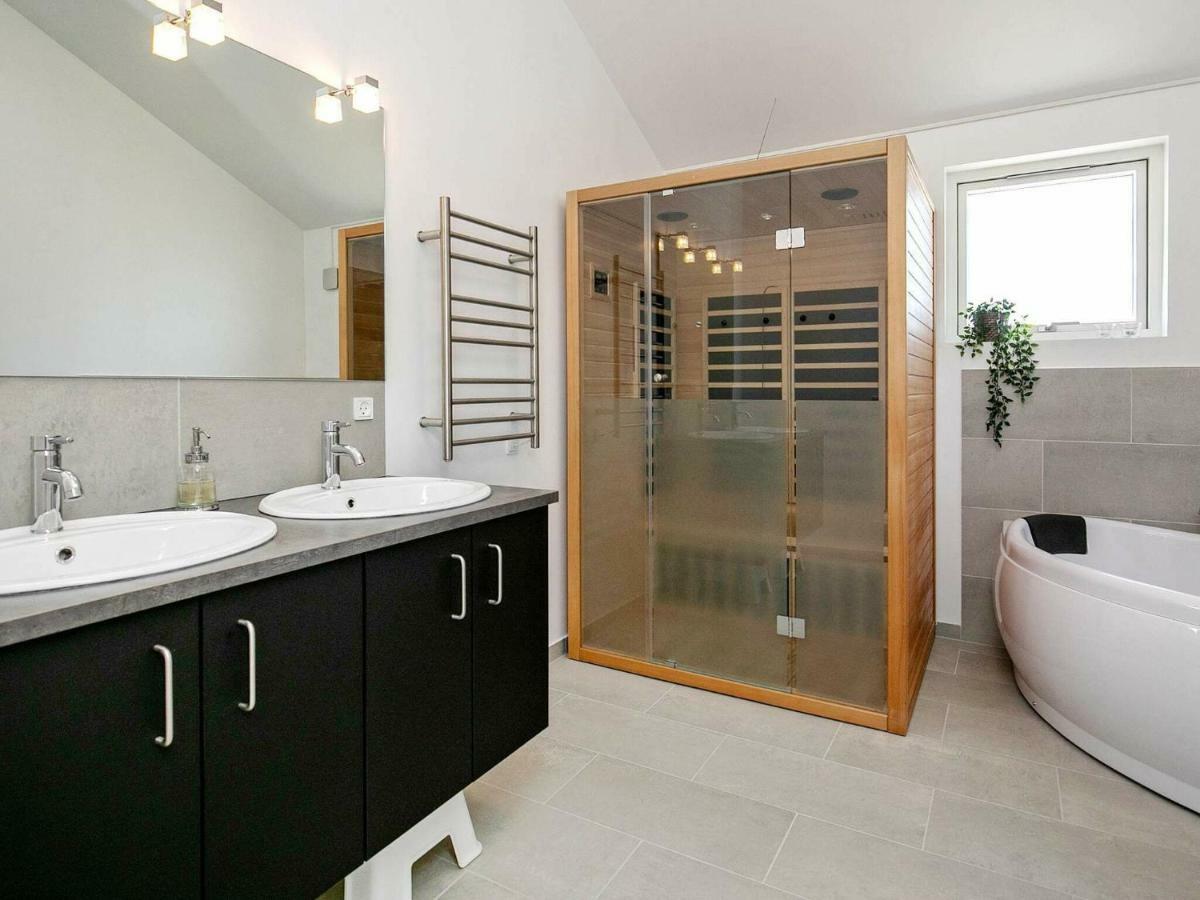 6 Person Holiday Home In L Kken Lokken Bagian luar foto